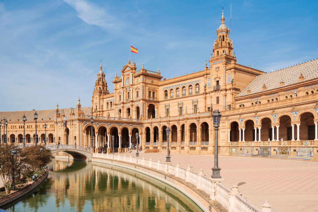 Spain, Seville. Spain Square, a landmark. Spanish architecture | SUPERPOBYT SK